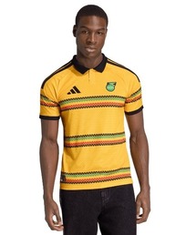 Kinetics（キネティクス）の「ADIDAS JAMAICA NATIONAL TEAM 26 × BOB MARLEY HOME REPLICA UNIFORM（アディダス ボブ・マーリー ホーム レプリカ ユニフォーム）（Tシャツ/カットソー）」
