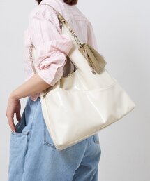 BIRTHDAY BAR（バースデイバー）の「【インフルエンサー ririka企画】フェイクレザーパラトライアングルバッグ（トートバッグ）」