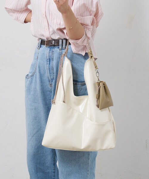 BIRTHDAY BAR（バースデイバー）の「【インフルエンサー ririka企画】フェイクレザーパラトライアングルバッグ（トートバッグ・レディース・アイボリー/ブルー系その他・0）」の20枚目の写真