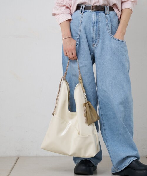 BIRTHDAY BAR（バースデイバー）の「【インフルエンサー ririka企画】フェイクレザーパラトライアングルバッグ（トートバッグ・レディース・アイボリー/ブルー系その他・0）」の22枚目の写真