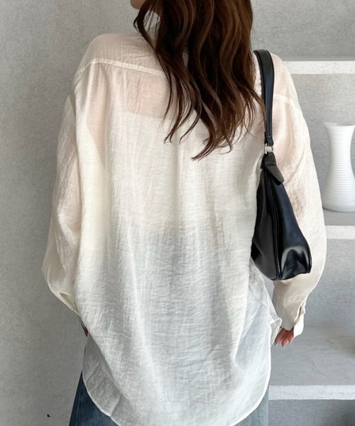 umune(ウムネ)の「シアーシャツ ビッグシルエット オーバーサイズ 長袖 胸ポケット 羽織り ライトアウター 透け感 抜け感 カジュアル 秋(シャツ/ブラウス・レディース・アイボリー/サックスブルー/ピンクベージュ/ブラック・FREE)」の15枚目の写真