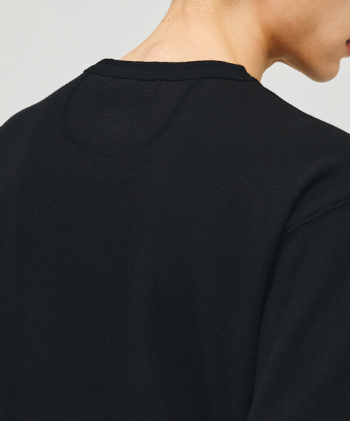 ECORR(エコル)の「ワッフルヘンリーネッククロップ半袖Tシャツ_ブラック(Tシャツ/カットソー・レディース・その他・1/2/3)」の5枚目の写真