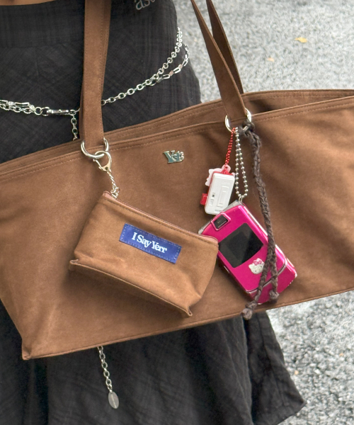 ISAYYERR(アイセイイェール)の「Paper Boat Bag (Suede)(brown)(ショルダーバッグ・レディース・その他・FREE)」の5枚目の写真