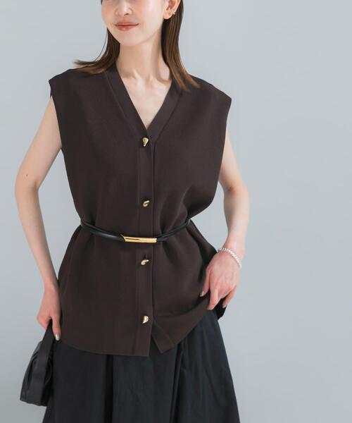 URBAN RESEARCH ROSSO WOMEN(アーバンリサーチ ロッソ)の「ショルダータックニットベスト(ベスト・レディース・アイボリー/ダークブラウン・FREE)」の2枚目の写真