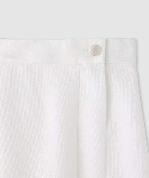 ANAYI(アナイ)の「バスケットサイドタックスカート〈セットアップ対応商品〉(スカート・レディース・ベージュ/ホワイト/ネイビー・38/36)」の5枚目の写真