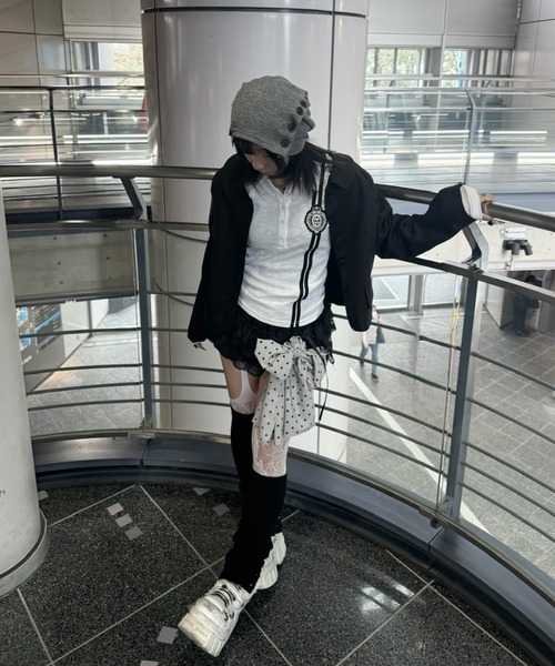 Never mind the XU / Chikashitsu+(ネバーマインド ザ エックスユー / チカシツプラス)の「【nmtc+】round collar single cropped jacket / 【エヌエムティーシープラス】ラウンドカラーシングルクロップジャケット(テーラードジャケット・レディース・ブラック/グレー・ONE SIZE)」の18枚目の写真