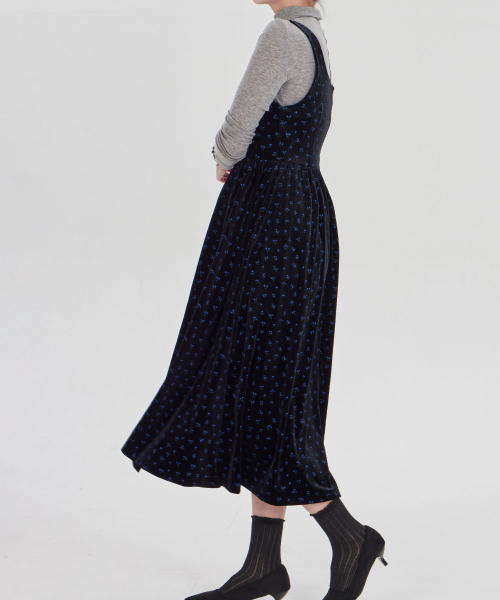 MAIA(マイア)の「ベルベットフラワーワンピース-ティルブルー(テンセルTシャツセット)(ワンピース・レディース・その他・MEDIUM/LARGE)」の3枚目の写真