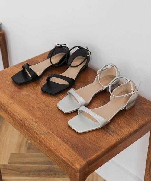 URBAN RESEARCH DOORS（アーバンリサーチドアーズ）の「アンクルストラップフラットサンダル（サンダル・レディース・シルバー/ブラック/キャメル・37/38/36）」の14枚目の写真