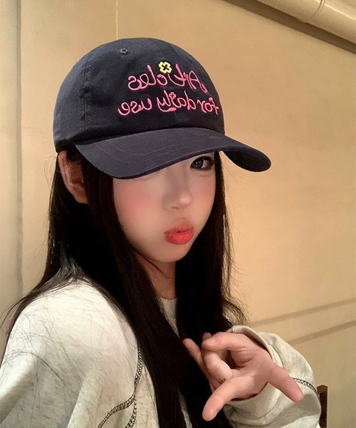 LYEON(リヨン)の「刺繍ロゴキャップ(キャップ・レディース・ネイビー/ピンク・FREE)」の5枚目の写真