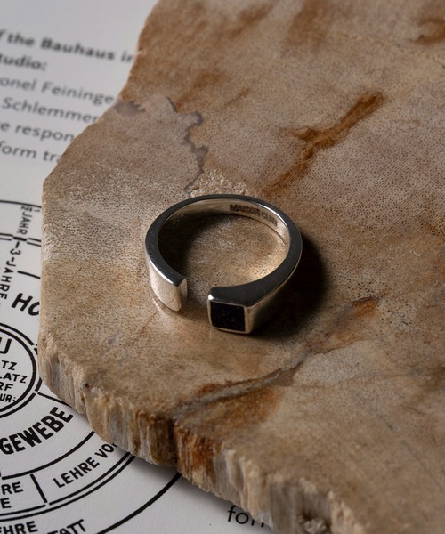 MAISON CLUB(メゾンクラブ)の「【MAISON CLUB】Open Stone Ring Silver925 KUN(リング・メンズ・ターコイズブルー/ブラック/ネイビー/ブラウン/グリーン/ホワイト・9)」の5枚目の写真