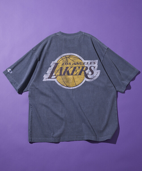 FREAK'S STORE（フリークスストア）の「NBA × FREAK'S STORE 別注 ヴィンテージライク チーム バック ロゴ TEE（Tシャツ/カットソー・メンズ・ネイビー/チャコールグレー/グリーン/ナチュラル・LARGE/MEDIUM）」の11枚目の写真