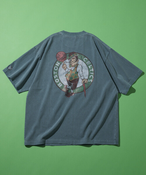 FREAK'S STORE（フリークスストア）の「NBA × FREAK'S STORE 別注 ヴィンテージライク チーム バック ロゴ TEE（Tシャツ/カットソー・メンズ・ネイビー/チャコールグレー/グリーン/ナチュラル・LARGE/MEDIUM）」の17枚目の写真
