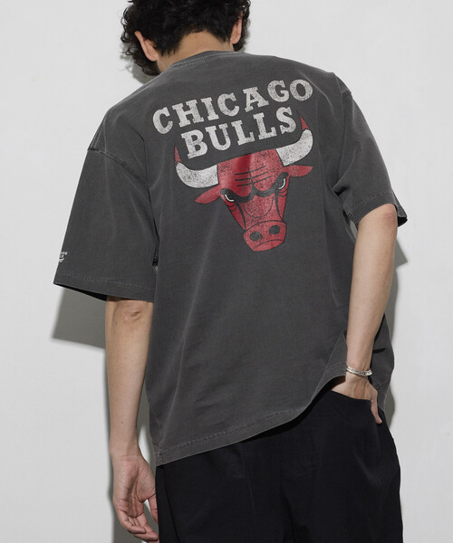FREAK'S STORE（フリークスストア）の「NBA × FREAK'S STORE 別注 ヴィンテージライク チーム バック ロゴ TEE（Tシャツ/カットソー・メンズ・ネイビー/チャコールグレー/グリーン/ナチュラル・LARGE/MEDIUM）」の22枚目の写真
