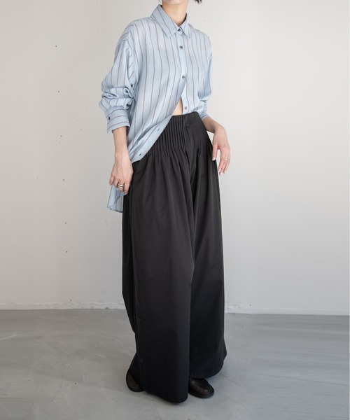 hwyl(ヒュイル)の「タックワイドパンツ(その他パンツ・レディース・ブラック/ベージュ・MEDIUM/SMALL)」の3枚目の写真