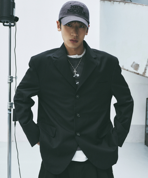 NICK&NICOLE(ニックアンドニコール)の「CLASSIC TAILORED JACKET_BLACK(テーラードジャケット・メンズ・その他・MEDIUM/LARGE)」の3枚目の写真