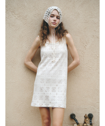 LENINA（レニーナ）の「ALLEN crochet mini dress_BEIGE（ワンピース）」