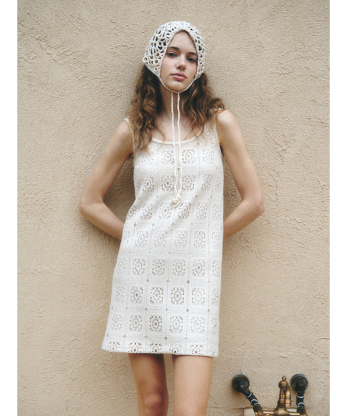 LENINA(レニーナ)の「ALLEN crochet mini dress_BEIGE(ワンピース・レディース・Beige・SMALL/MEDIUM)」の1枚目の写真