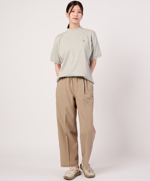 Arnold Palmer(アーノルドパーマー)の「【汗ジミ防止】シェア エンボス ロゴ Tシャツ(Tシャツ/カットソー・レディース・ネイビー/グレー/グリーン/ホワイト・S/XS/L/M/LL)」の7枚目の写真