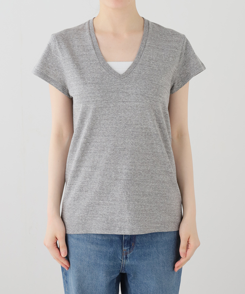 CALUX(キャラクス)の「【CALUX/キャラクス】 Vネック Tシャツ(Tシャツ/カットソー・レディース・チャコールグレー/カーキ/ホワイト/モカ・FREE)」の14枚目の写真