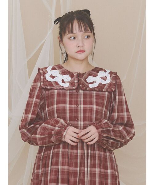 merry jenny（メリージェニー）の「ribbonフリルカラーチェックワンピース（ワンピース・レディース・ブラウン/レッド/ブラック・FREE）」の11枚目の写真