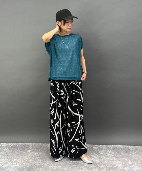 NICOLE white(ニコルホワイト)の「透け感のあるシアートップス×タンクセット(その他トップス・レディース・オフホワイト/ブラック/グリーン/ライトグレー・FREE)」の12枚目の写真