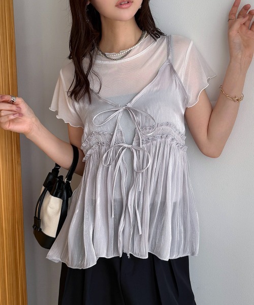 Rejoule(リジュール)の「2点セット 光沢シアーキャミビスチェ×メロウシアーTシャツセット(キャミソール・レディース・ベージュ/ラベンダー/グレー・FREE)」の3枚目の写真