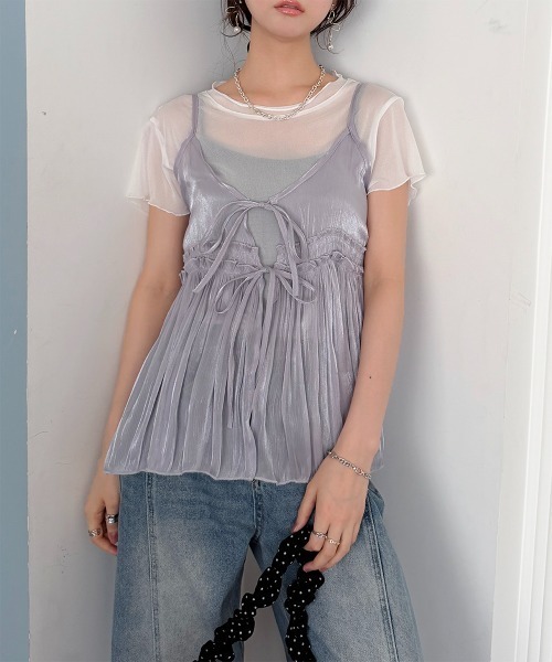 Rejoule(リジュール)の「2点セット 光沢シアーキャミビスチェ×メロウシアーTシャツセット(キャミソール・レディース・ベージュ/ラベンダー/グレー・FREE)」の15枚目の写真
