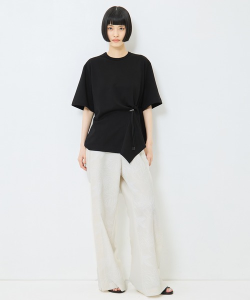 UJOH(ウジョー)の「【UJOH/ウジョー】《STUDIOUS別注》Flare Half Sleeve T/フレアハーフスリーブTシャツ(Tシャツ/カットソー・レディース・ホワイト/ブラック/ブラウン・2)」の22枚目の写真