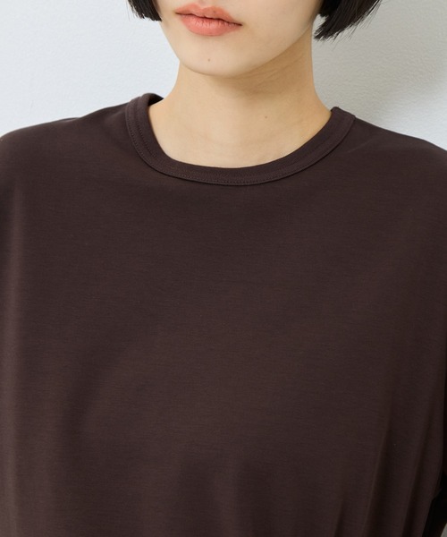 UJOH(ウジョー)の「【UJOH/ウジョー】《STUDIOUS別注》Flare Half Sleeve T/フレアハーフスリーブTシャツ(Tシャツ/カットソー・レディース・ホワイト/ブラック/ブラウン・2)」の13枚目の写真