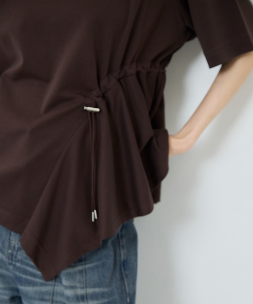 UJOH(ウジョー)の「【UJOH/ウジョー】《STUDIOUS別注》Flare Half Sleeve T/フレアハーフスリーブTシャツ(Tシャツ/カットソー・レディース・ホワイト/ブラック/ブラウン・2)」の10枚目の写真