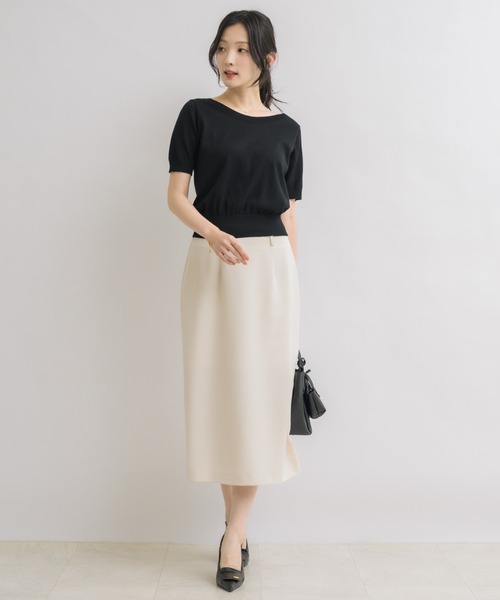 NEUNA(ヌナ)の「【後ろ姿から色気を纏う】バックレースハーフスリーブニット(ニット/セーター・レディース・アイボリー/ブラック・FREE)」の12枚目の写真