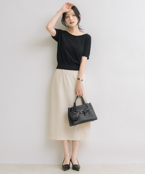 NEUNA(ヌナ)の「【後ろ姿から色気を纏う】バックレースハーフスリーブニット(ニット/セーター・レディース・アイボリー/ブラック・FREE)」の11枚目の写真