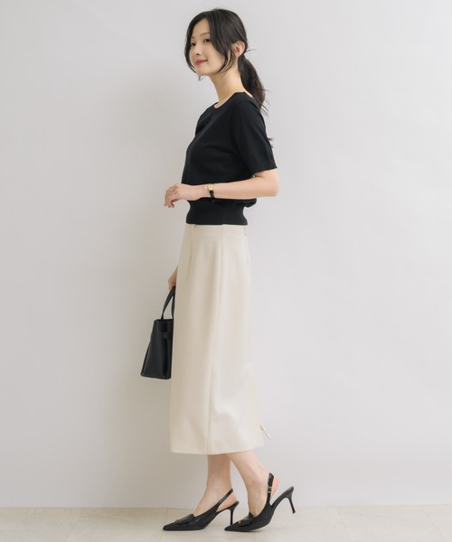 NEUNA(ヌナ)の「【後ろ姿から色気を纏う】バックレースハーフスリーブニット(ニット/セーター・レディース・アイボリー/ブラック・FREE)」の13枚目の写真