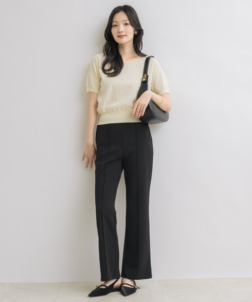 NEUNA(ヌナ)の「【後ろ姿から色気を纏う】バックレースハーフスリーブニット(ニット/セーター・レディース・アイボリー/ブラック・FREE)」の5枚目の写真