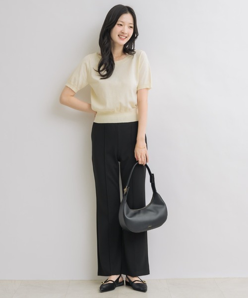 NEUNA(ヌナ)の「【後ろ姿から色気を纏う】バックレースハーフスリーブニット(ニット/セーター・レディース・アイボリー/ブラック・FREE)」の6枚目の写真