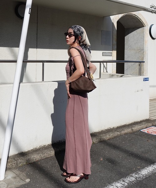 Ameri(アメリ)の「PIGMENT SHIRRING CUT DRESS(ドレス・レディース・ピンク/カーキ/スミクロ・SMALL/MEDIUM)」の19枚目の写真