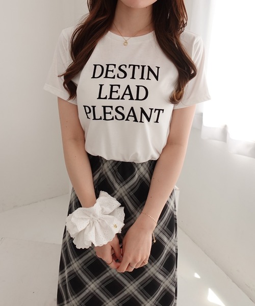 SOELA(ソエラ)の「【INGNI SOELA】フロッキーロゴTシャツ/WEB限定(Tシャツ/カットソー・レディース・オフホワイト/チャコールグレー/オートミール・FREE)」の7枚目の写真