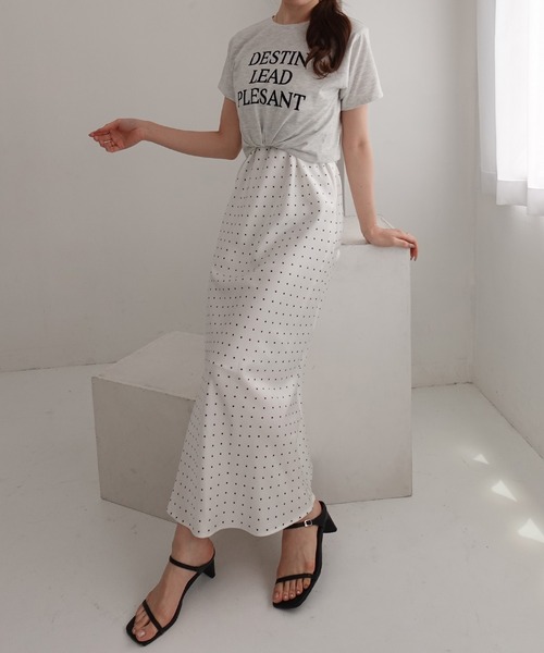 SOELA(ソエラ)の「【INGNI SOELA】フロッキーロゴTシャツ/WEB限定(Tシャツ/カットソー・レディース・オフホワイト/チャコールグレー/オートミール・FREE)」の22枚目の写真