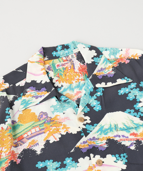 SUN SURF(サンサーフ)の「SUN SURF / サンサーフ "ANCIENT CAPITAL"S/S RAYON HAWAIIAN SHIRT(シャツ/ブラウス・メンズ・ブラック・LARGE/MEDIUM)」の3枚目の写真