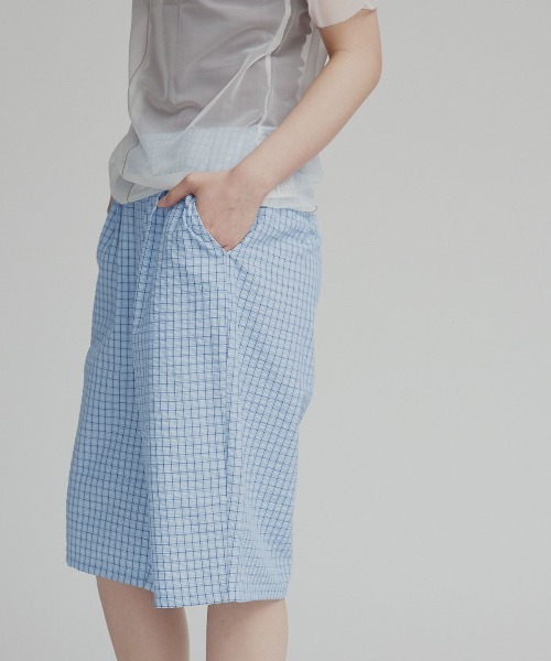 W:Huku(フーク)の「チェック サッカー スラックス ハーフパンツ / Checkered Slacks Shorts(その他パンツ・レディース・グレー/アイボリー/ブルー・FREE)」の11枚目の写真