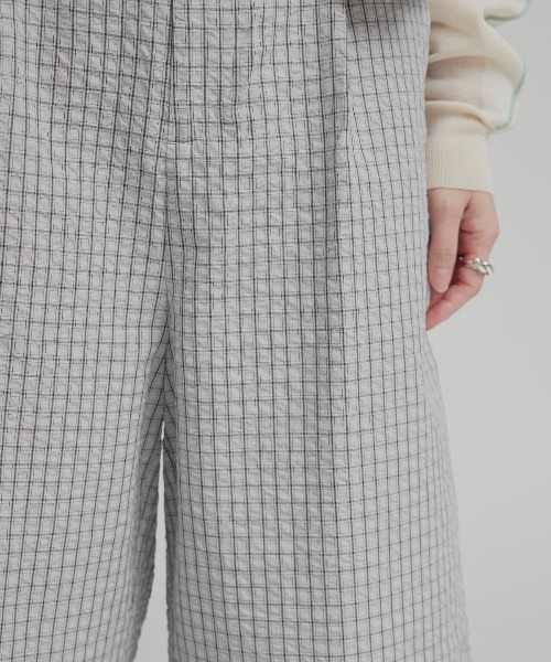 W:Huku(フーク)の「チェック サッカー スラックス ハーフパンツ / Checkered Slacks Shorts(その他パンツ・レディース・グレー/アイボリー/ブルー・FREE)」の18枚目の写真