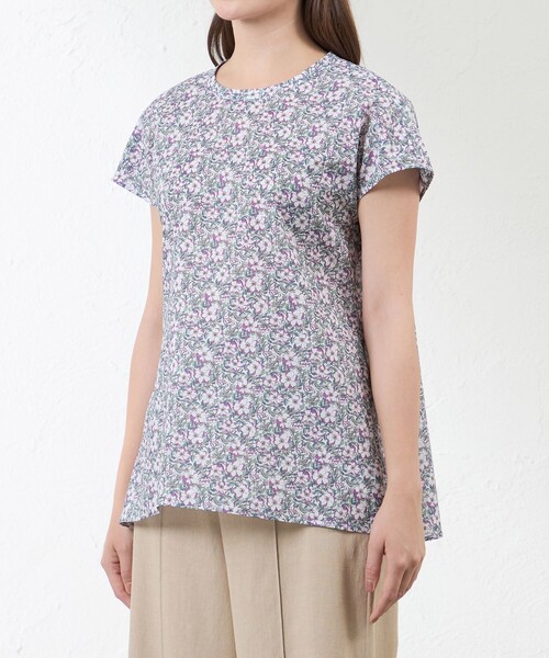 amaca(アマカ)の「【LIBERTY】May Morris フレアブラウス(シャツ/ブラウス・レディース・ダークネイビー/オフホワイト・40/38)」の7枚目の写真