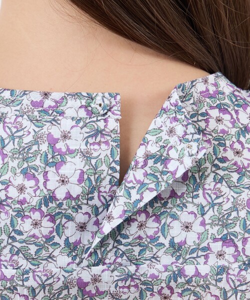 amaca(アマカ)の「【LIBERTY】May Morris フレアブラウス(シャツ/ブラウス・レディース・ダークネイビー/オフホワイト・40/38)」の10枚目の写真