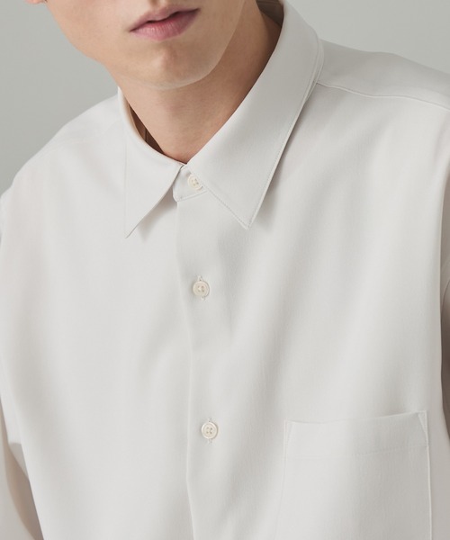 EASENCE(イーズエンス)の「【EASENCE】ハイコンフォート リラックスフィット レギュラーカラー長袖シャツ / 速乾・UVカット・イージーケア(シャツ/ブラウス・メンズ・ブルー系/ホワイト/サックスブルー/ダークグレー/ベージュ系/ネイビー/ダークブラウン・S/M/L/XL)」の16枚目の写真