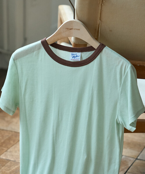 FREAK'S STORE(フリークスストア)の「MILLER × FREAK'S STORE/ミラー 別注 Light Panel Rib Crew Tee/別注 ライトパネル リブクルーネックTシャツ/シアーリンガーTシャツ(Tシャツ/カットソー・レディース・ブラック/ブルーグリーン/オフホワイト/ライトグレー/レモンイエロー・フリ-)」の4枚目の写真