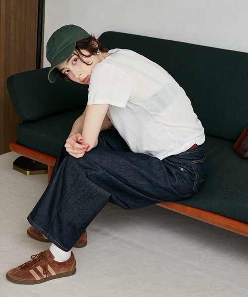 FREAK'S STORE(フリークスストア)の「MILLER × FREAK'S STORE/ミラー 別注 Light Panel Rib Crew Tee/別注 ライトパネル リブクルーネックTシャツ/シアーリンガーTシャツ(Tシャツ/カットソー・レディース・ブラック/ブルーグリーン/オフホワイト/ライトグレー/レモンイエロー・フリ-)」の11枚目の写真