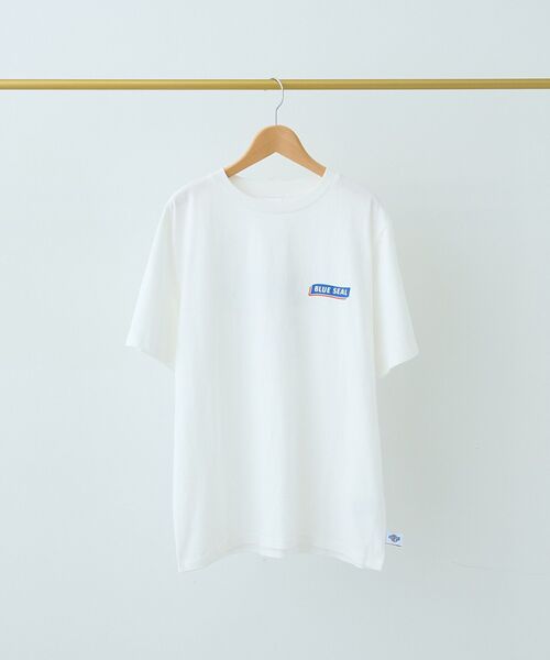AMERICAN HOLIC(アメリカンホリック)の「【BLUE SEAL】ShopグラフィックTシャツ(Tシャツ/カットソー・レディース・オフホワイト/ブラック・FREE)」の4枚目の写真
