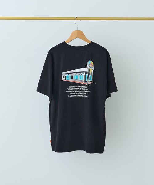 AMERICAN HOLIC(アメリカンホリック)の「【BLUE SEAL】ShopグラフィックTシャツ(Tシャツ/カットソー・レディース・オフホワイト/ブラック・FREE)」の11枚目の写真