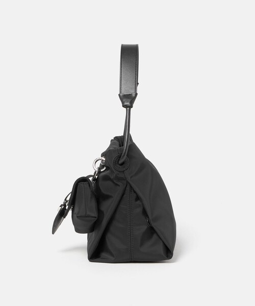 BEAUTY&YOUTH UNITED ARROWS(ビューティーアンドユースユナイテッドアローズ)の「ポリエステル チャーム ドロスト バッグ(ショルダーバッグ・レディース・ブラック/ナチュラル・FREE)」の8枚目の写真