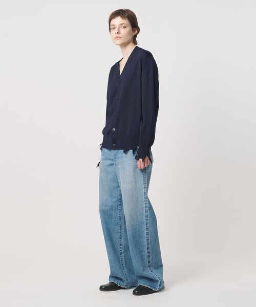LOEFF(ロエフ)の「<LOEFF>ダメージ Vネック カーディガン UNISEX(カーディガン/ボレロ・レディース・ブラック/ネイビー/ブラウン系・2/1/0)」の7枚目の写真